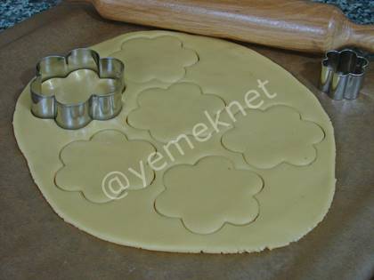 Linzer Kurabiye (Marmelatlı Kurabiye)